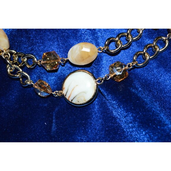 Premier Designs Gold Tone Link Necklace Gold White Clear Beads - Picture 3 of 7